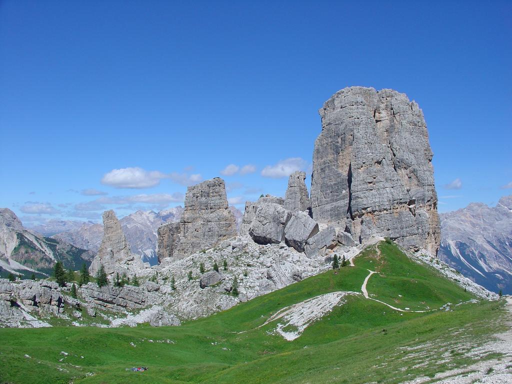 Daniela Apartment Cortina d'Ampezzo Buitenkant foto